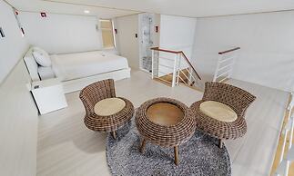 Yeosu Sunset Hostel and Pension