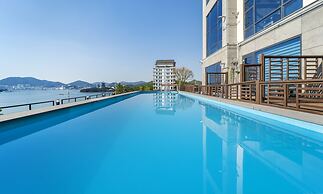 Yeosu Sunset Hostel and Pension
