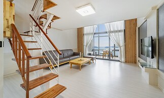 Yeosu Sunset Hostel and Pension