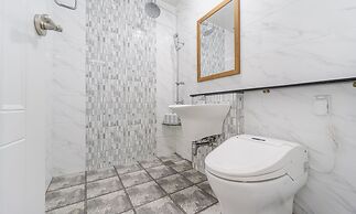 Yeosu Sunset Hostel and Pension