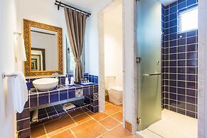 Hainan Xikang Wellness & Resorts