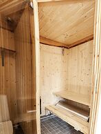 Peace and Privacy Travel - Aulanko Lake Hide-out