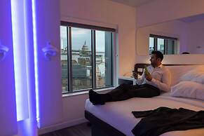 Yotel London City