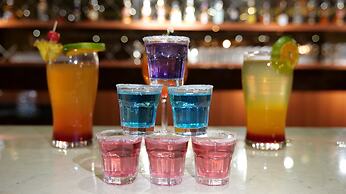 V One Hotel-Ambara Elite