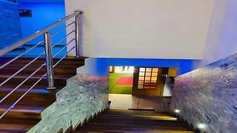 The Autograph Executive Hotel