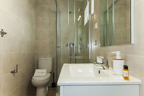 A38 - Rising Sun Top-Floor Flat