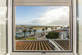 A38 - Rising Sun Top-Floor Flat