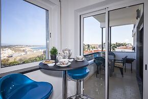 B17 - The Stunning Seaview Apartment