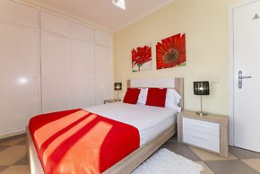 B17 - The Stunning Seaview Apartment