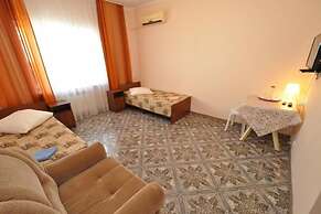Vintage guest house
