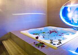 Royal Group Motel Ming Zu Branch