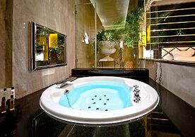 Royal Group Motel Ming Zu Branch