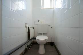 Tolstov-Hotels Convenient 4 Room Apartment