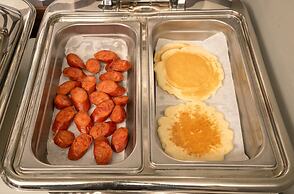 Holiday Inn Express & Suites Brandon by IHG