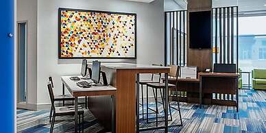 Holiday Inn Express & Suites Brandon by IHG
