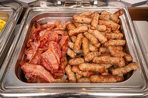 Holiday Inn Express & Suites Brandon by IHG