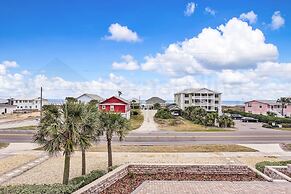 Dog Friendly Home with Ocean View from Balcony by RedAwning