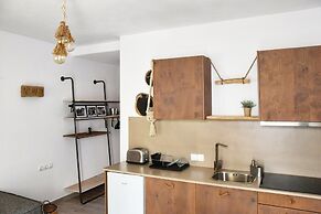 Angelos Boutique Suites