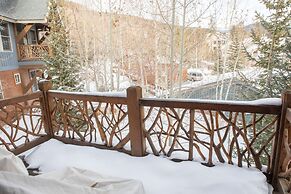 13 In The Pines 3 Bedroom Townhouse by RedAwning