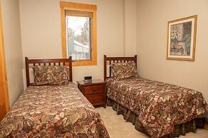 13 In The Pines 3 Bedroom Townhouse by RedAwning