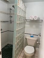 Kihei Akahi D604 1 Bedroom Condo by RedAwning