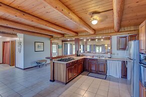 Hale Anuenue Nuku - The Rainbows End 3 Bedroom Home by RedAwning