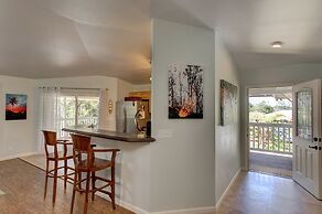 Ferns & Frogs Forest Hale 3 Bedroom Home by RedAwning