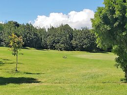 Ferns & Frogs Forest Hale 3 Bedroom Home by RedAwning