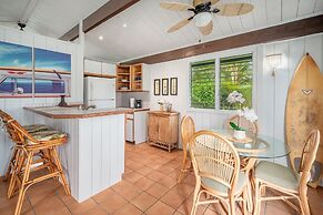 Niulani Lanikai - Kauai Beach House 4 Bedroom Home by RedAwning
