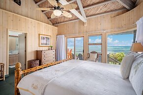 Niulani Lanikai - Kauai Beach House 4 Bedroom Home by RedAwning