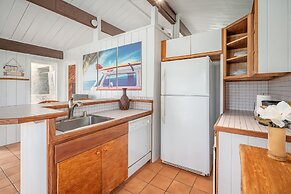 Niulani Lanikai - Kauai Beach House 4 Bedroom Home by RedAwning