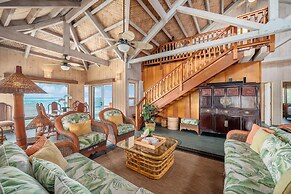Niulani Lanikai - Kauai Beach House 4 Bedroom Home by RedAwning