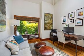 Kapiolani - As Seen On Hgtv 3 Bedroom Home by RedAwning