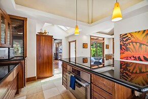 Kapiolani - As Seen On Hgtv 3 Bedroom Home by RedAwning