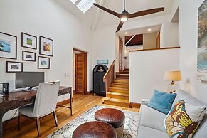 Kapiolani - As Seen On Hgtv 3 Bedroom Home by RedAwning