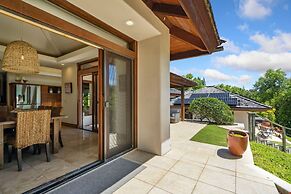 Kapiolani - As Seen On Hgtv 3 Bedroom Home by RedAwning