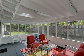 Hilo Hale Kaumana 3 Bedroom Home by RedAwning