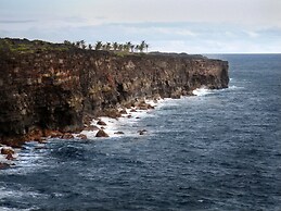 Hale Ola Aina 2 Bedroom Home by RedAwning