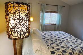 Hale Ola Aina 2 Bedroom Home by RedAwning