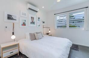 Hanalei Beachfront 2 Bedroom Home by RedAwning