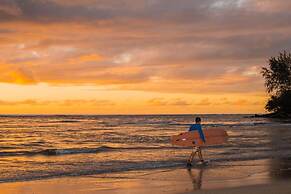 Hanalei Beachfront 2 Bedroom Home by RedAwning