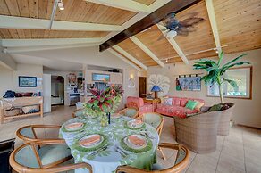 Hale Hamakua 3 Bedroom Home by RedAwning