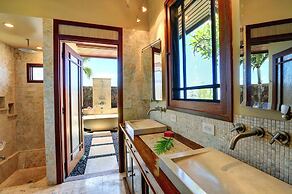 Aloha Spirit Maui 2 Bedroom Home by RedAwning