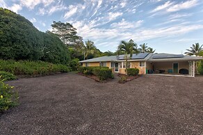 Hale O Makani 3 Bedroom Home by RedAwning