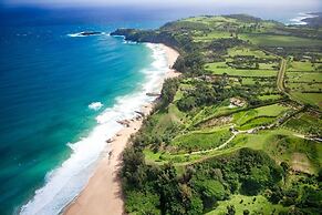 Hale Lani 1 Bedroom Home by RedAwning