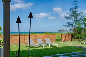 Hanalei Beachfront 3 Bedroom Home by RedAwning