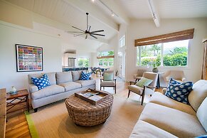 Hale Hoku 5 Bedroom Home by RedAwning