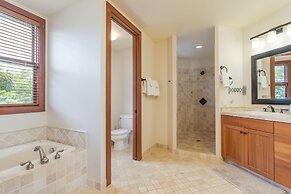 Mauna Pua - A 7 bedroom Kauai Vacation Rental Home by RedAwning