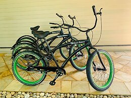 Mauna Pua - A 7 bedroom Kauai Vacation Rental Home by RedAwning