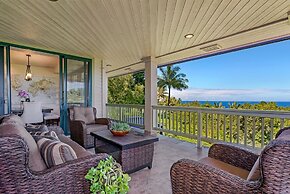 Mauna Pua - A 7 bedroom Kauai Vacation Rental Home by RedAwning